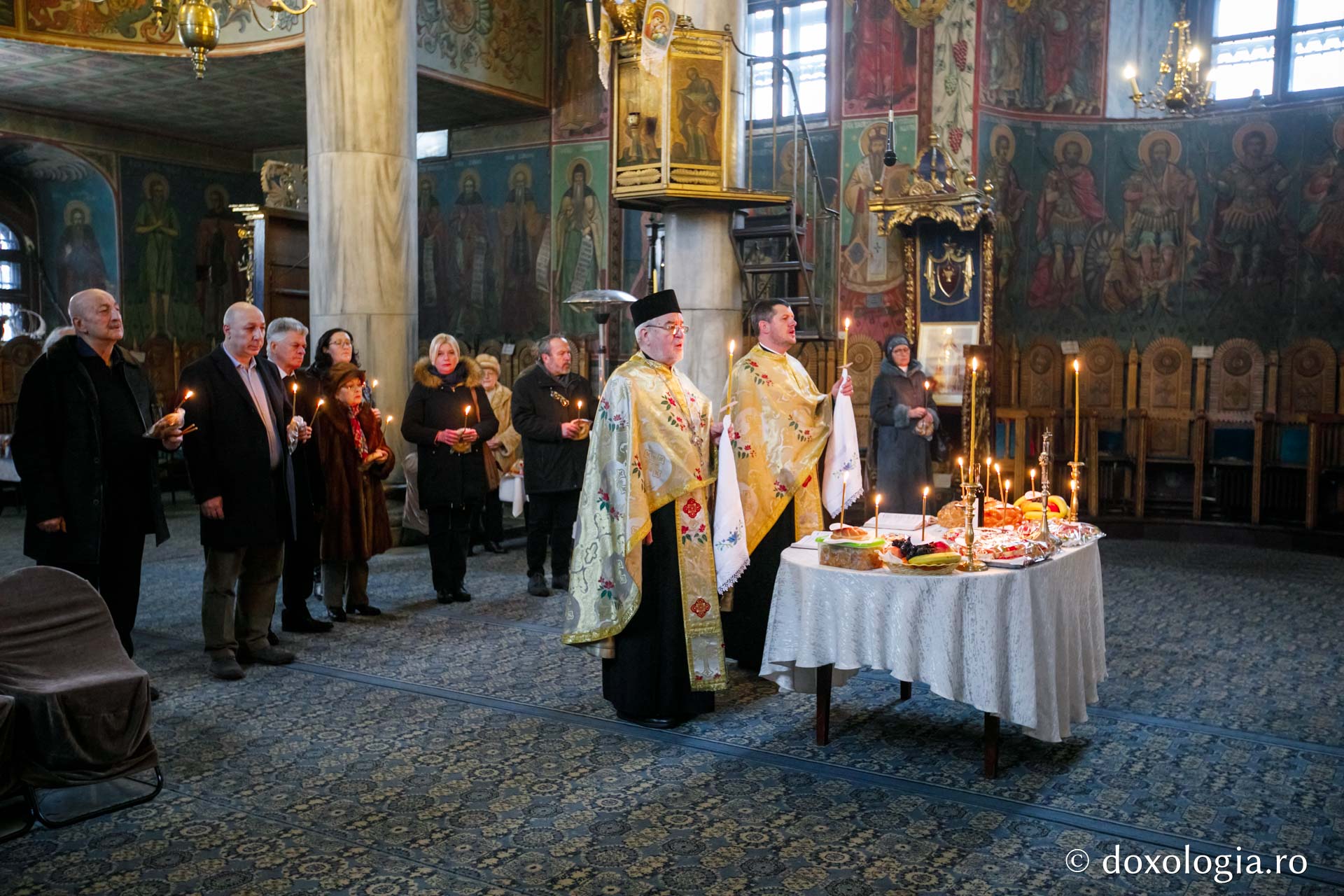 Foto: Pr. Silviu Cluci Poetul şi diplomatul georgian Bessarion Gabashvili, comemorat la Iaşi