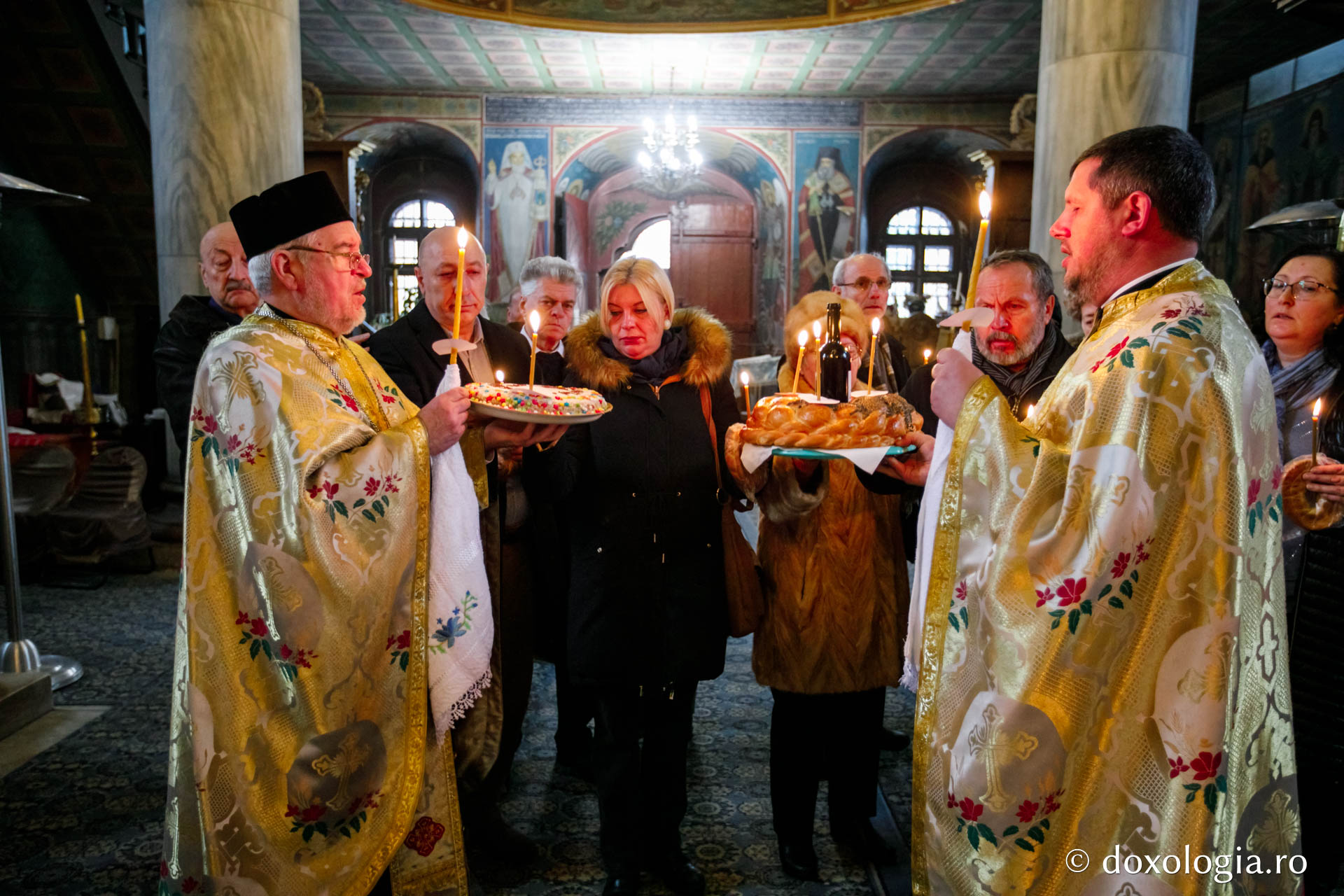 Foto: Pr. Silviu Cluci Poetul şi diplomatul georgian Bessarion Gabashvili, comemorat la Iaşi
