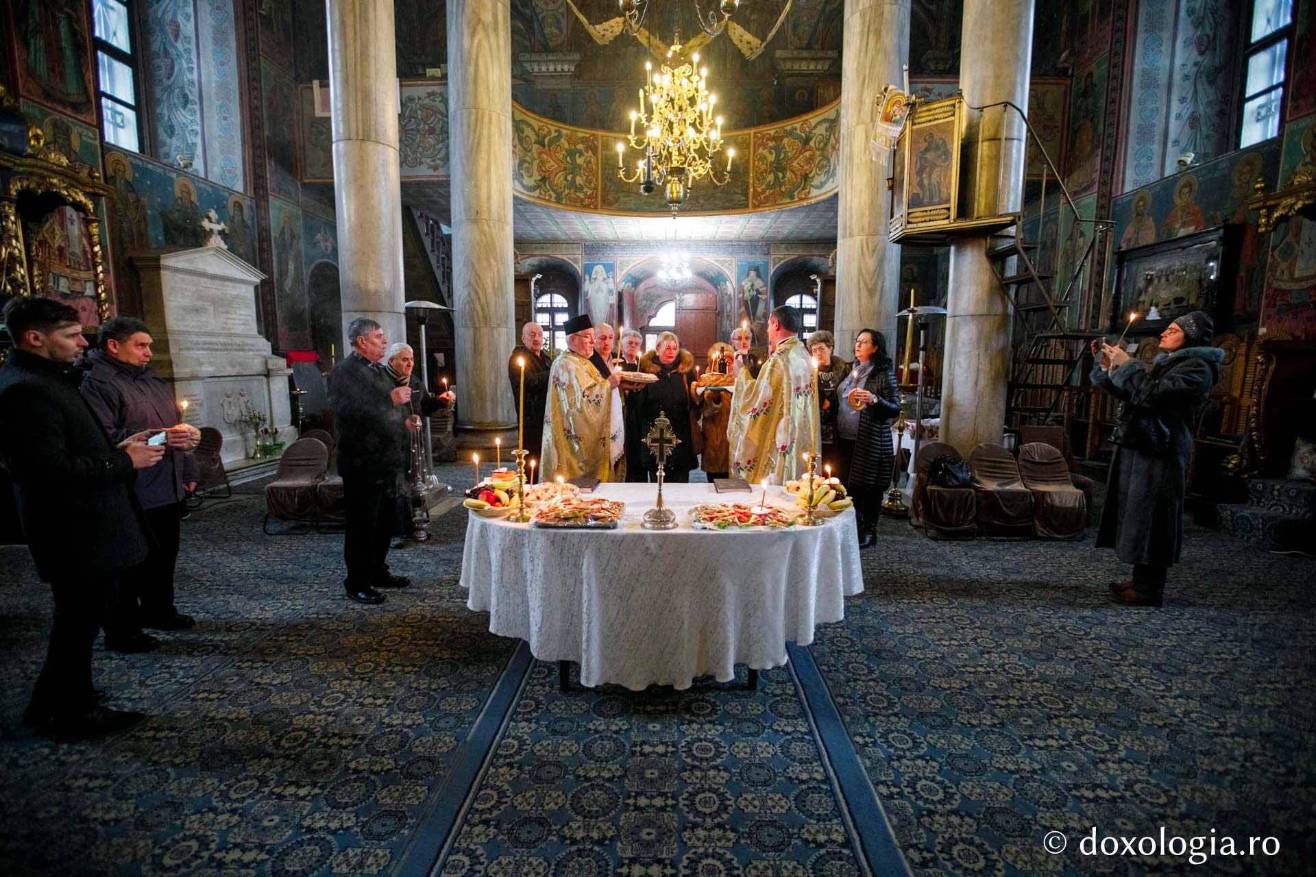 Foto: Pr. Silviu Cluci Poetul şi diplomatul georgian Bessarion Gabashvili, comemorat la Iaşi