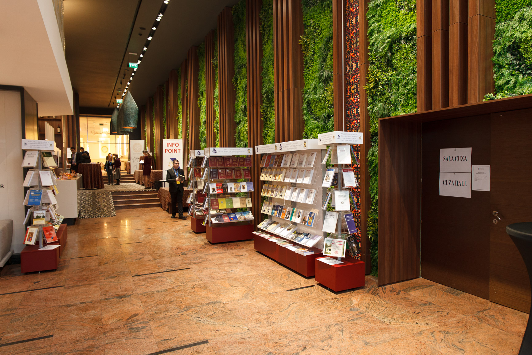 Sesiune de comunicări în cadrul Conferinței Internaţionale IOTA