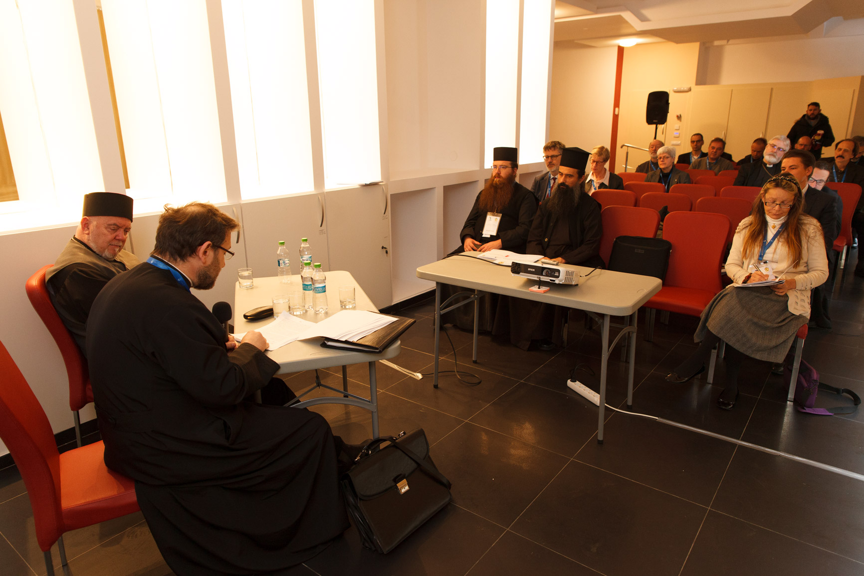 Sesiune de comunicări în cadrul Conferinței Internaţionale IOTA