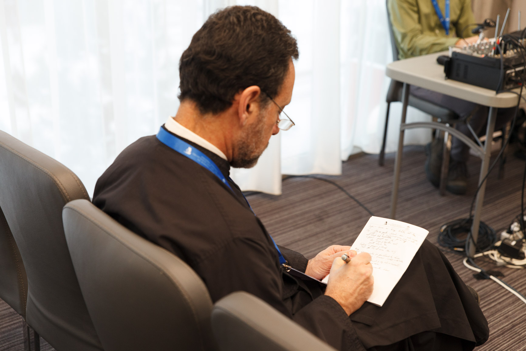 Sesiune de comunicări în cadrul Conferinței Internaţionale IOTA