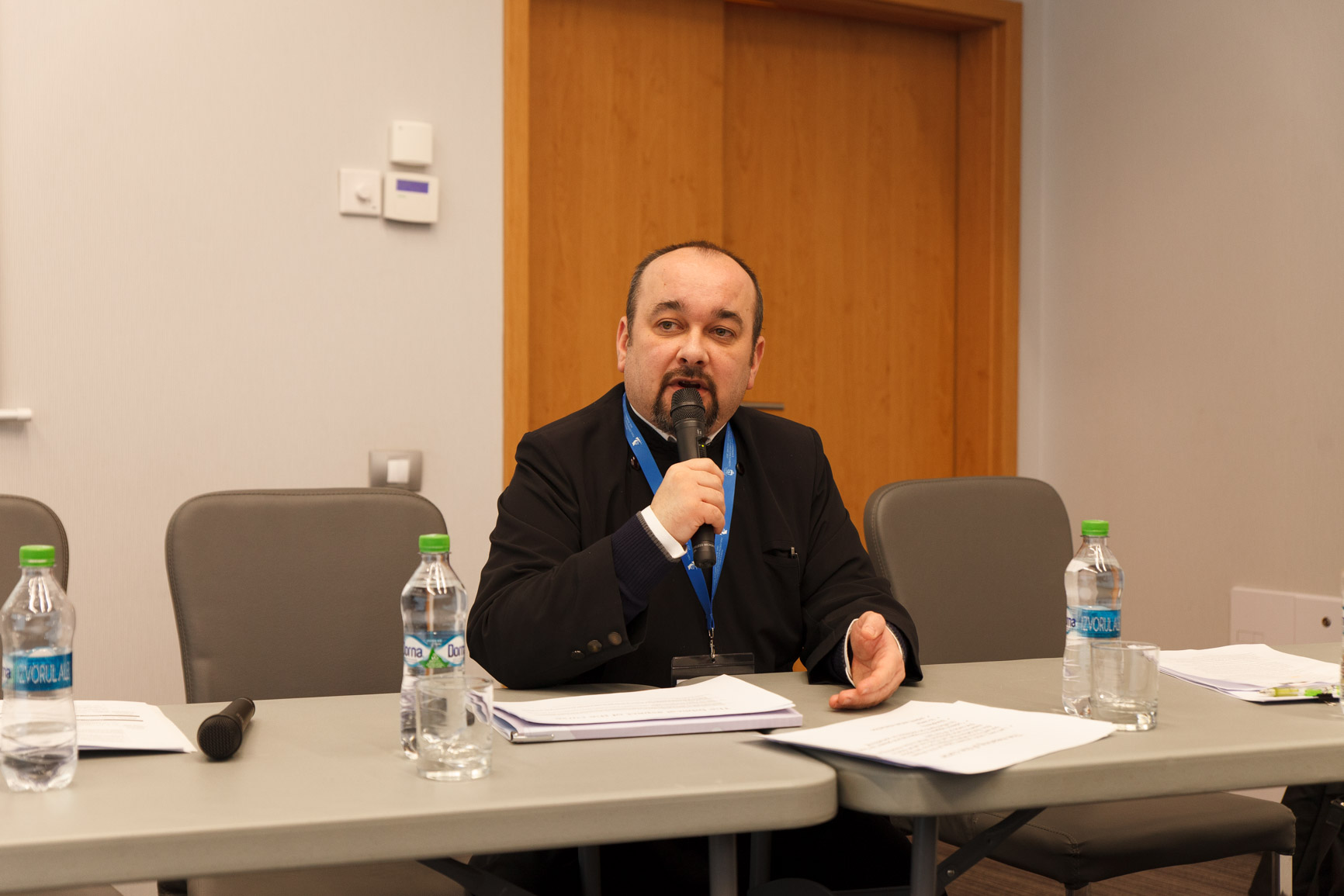 Sesiune de comunicări în cadrul Conferinței Internaţionale IOTA