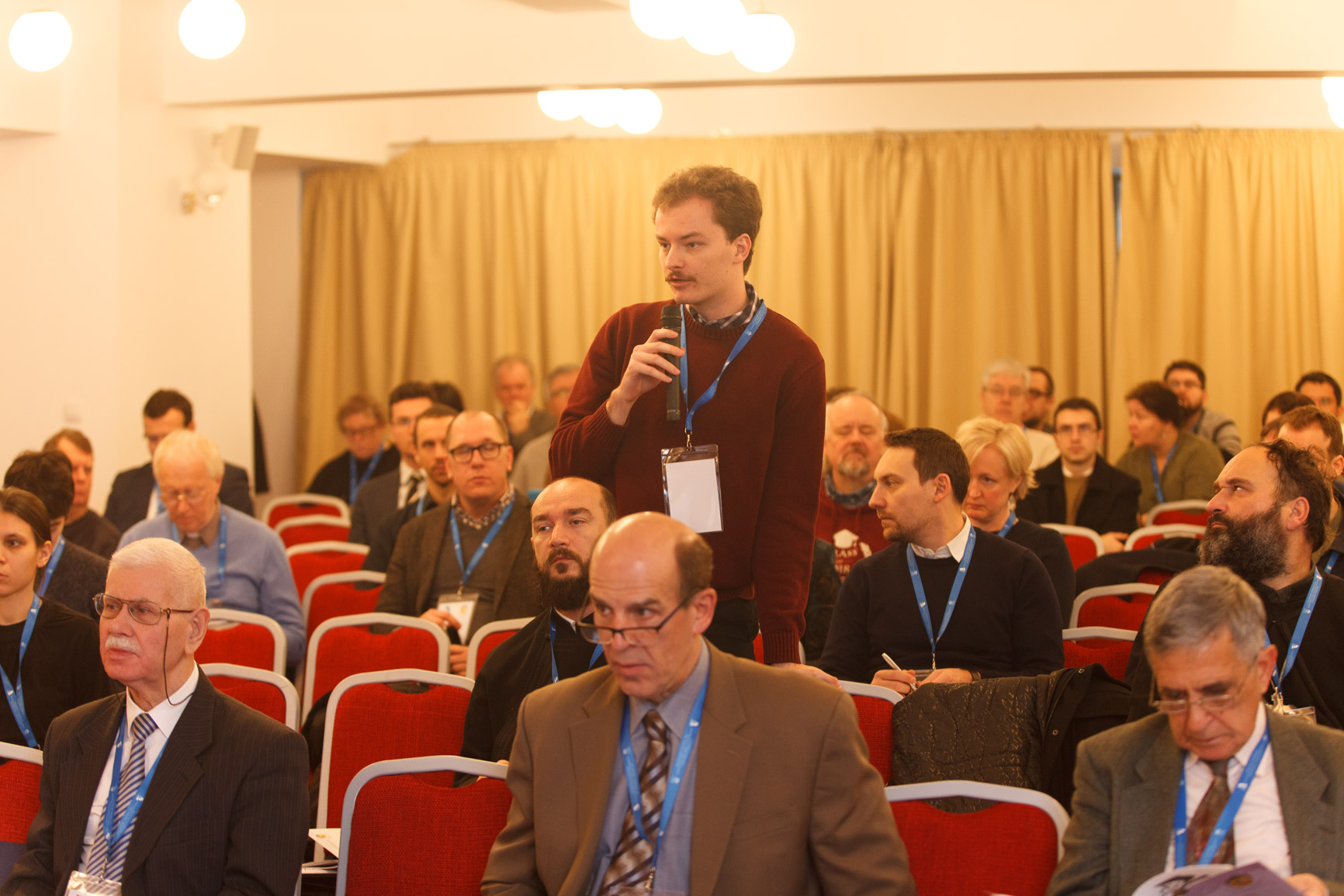 Sesiune de comunicări în cadrul Conferinței Internaţionale IOTA