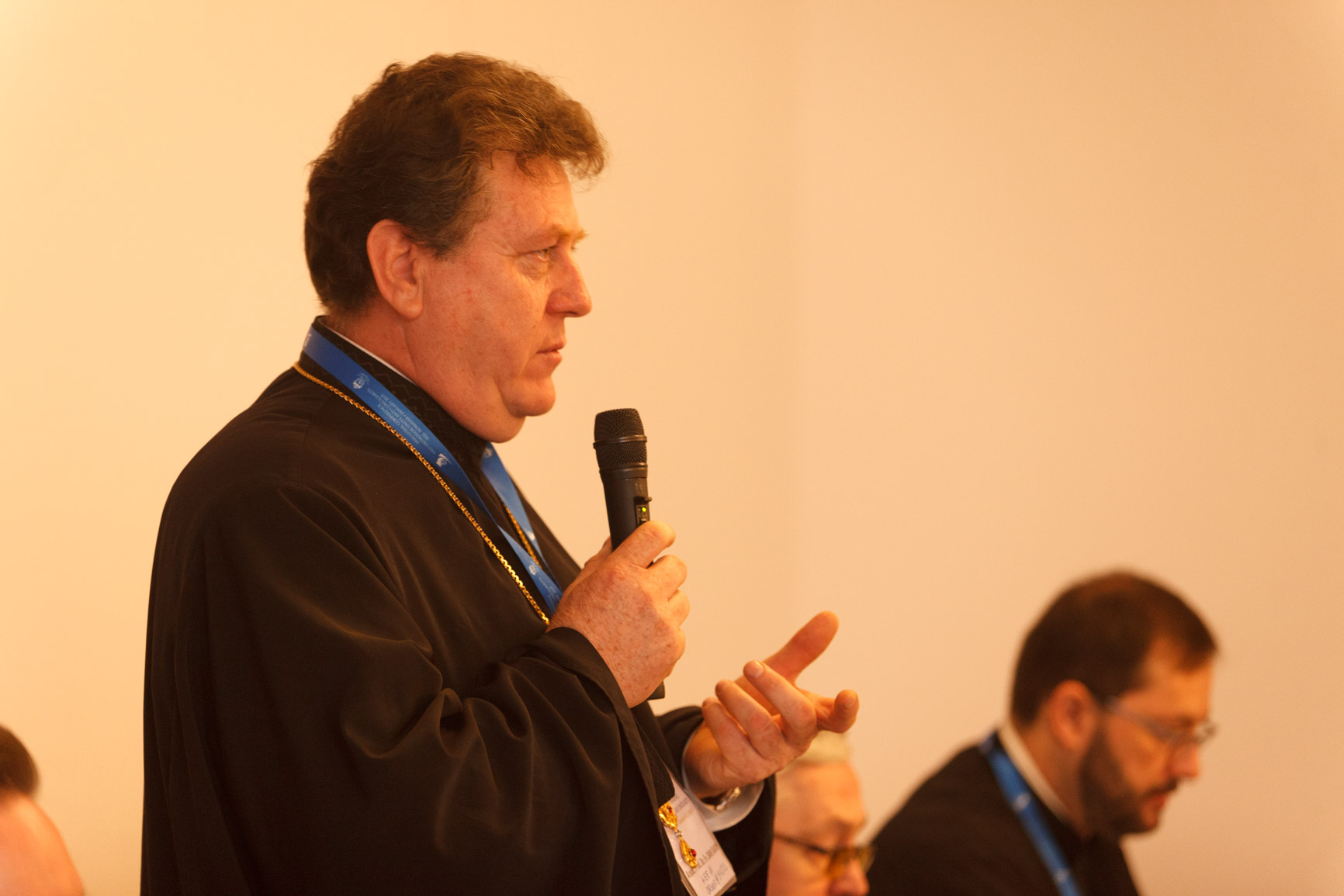 Sesiune de comunicări în cadrul Conferinței Internaţionale IOTA