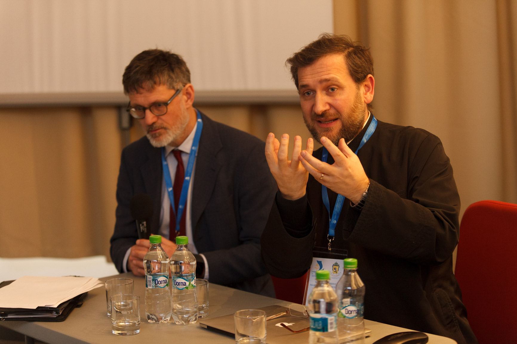 Sesiune de comunicări în cadrul Conferinței Internaţionale IOTA