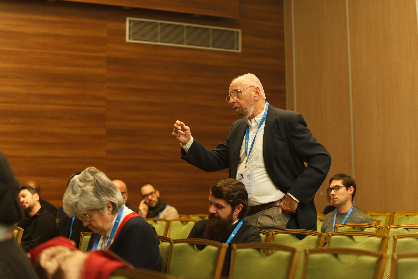 Sesiune de comunicări în cadrul Conferinței Internaţionale IOTA