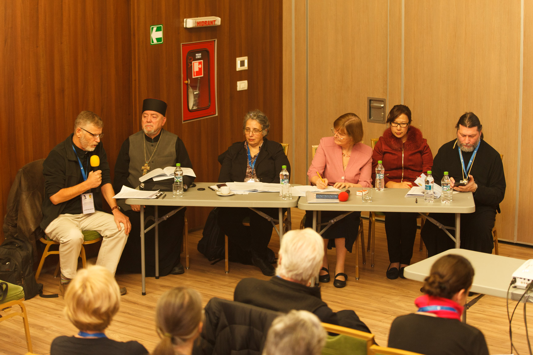 Sesiune de comunicări în cadrul Conferinței Internaţionale IOTA