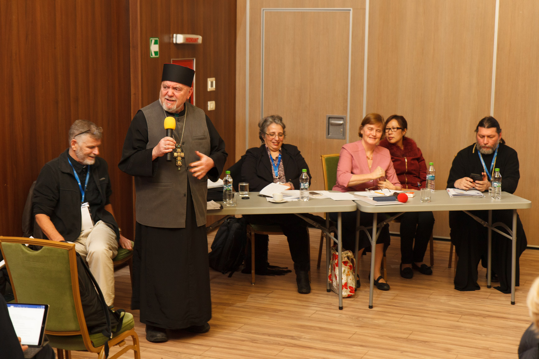 Sesiune de comunicări în cadrul Conferinței Internaţionale IOTA