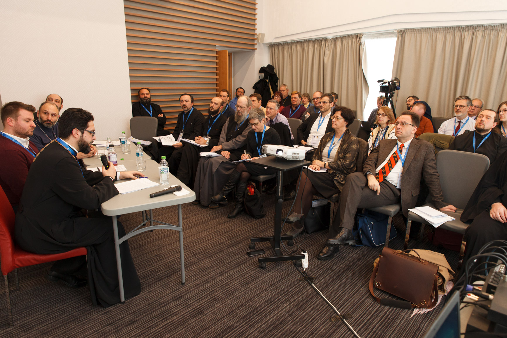 Sesiune de comunicări în cadrul Conferinței Internaţionale IOTA