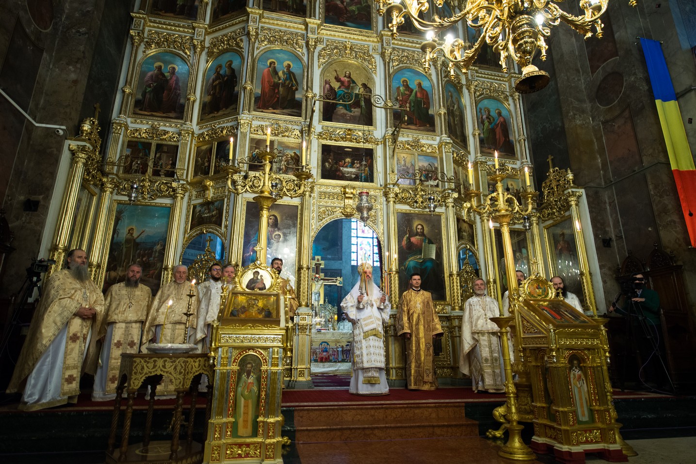 Liturghie arhierească în cinstea Mitropolitului Iosif „cel sfânt şi milostiv”