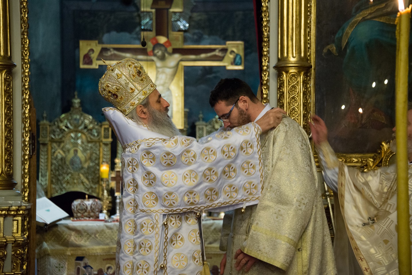 Liturghie arhierească în cinstea Mitropolitului Iosif „cel sfânt şi milostiv”