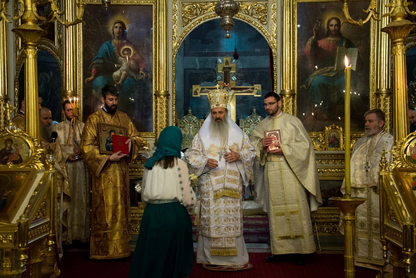 Liturghie arhierească în cinstea Mitropolitului Iosif „cel sfânt şi milostiv”