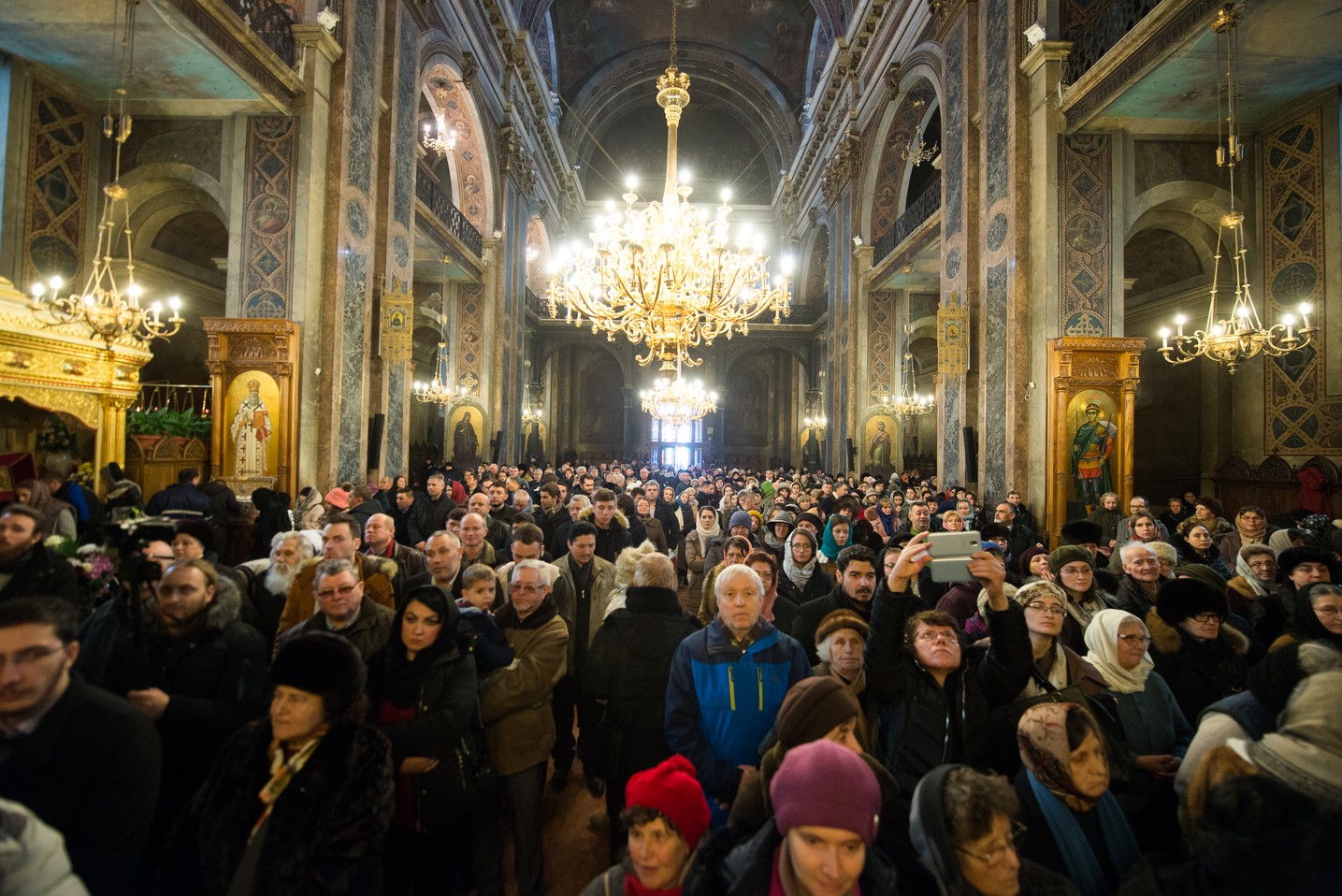 Liturghie arhierească în cinstea Mitropolitului Iosif „cel sfânt şi milostiv”