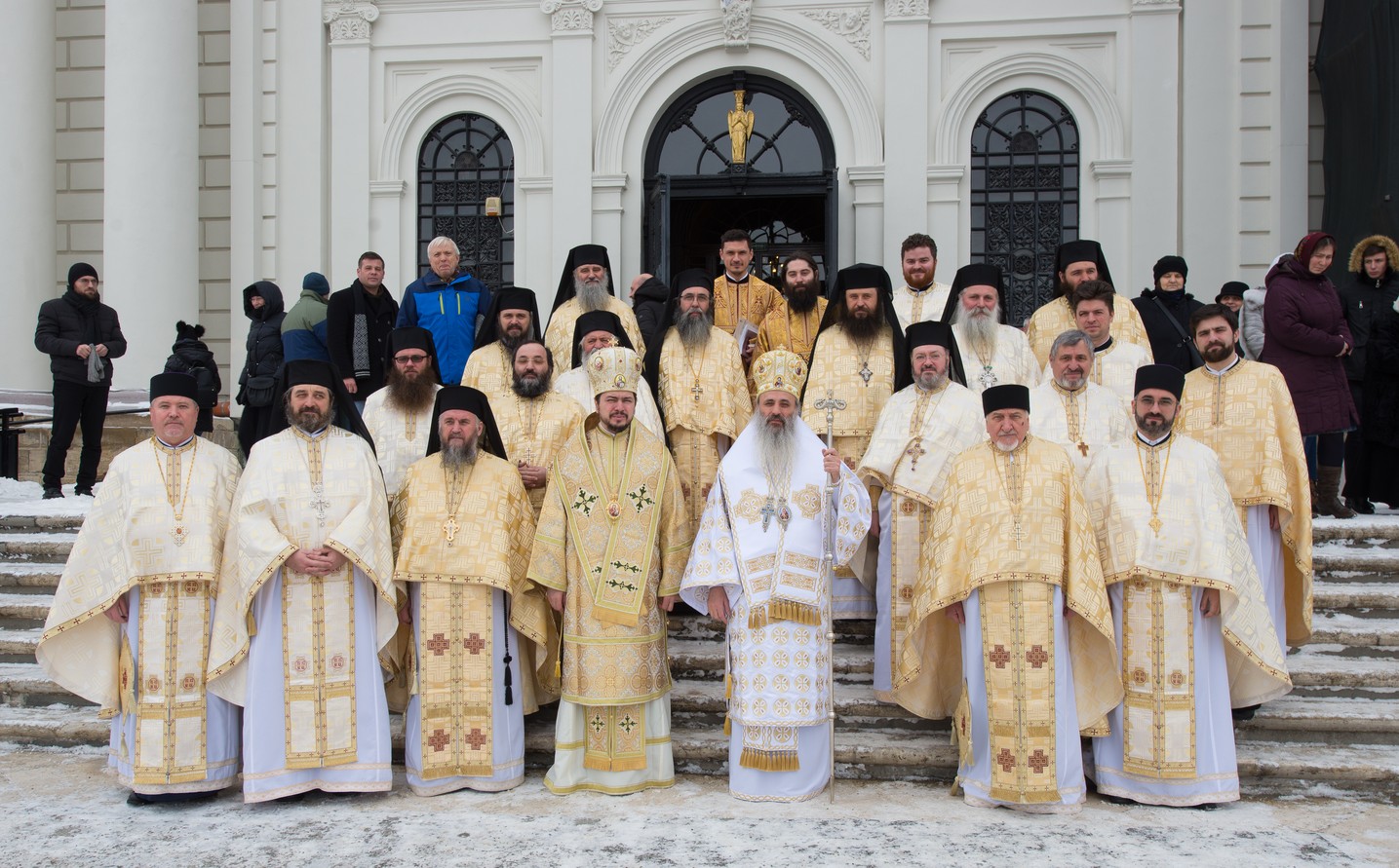 Liturghie arhierească în cinstea Mitropolitului Iosif „cel sfânt şi milostiv”