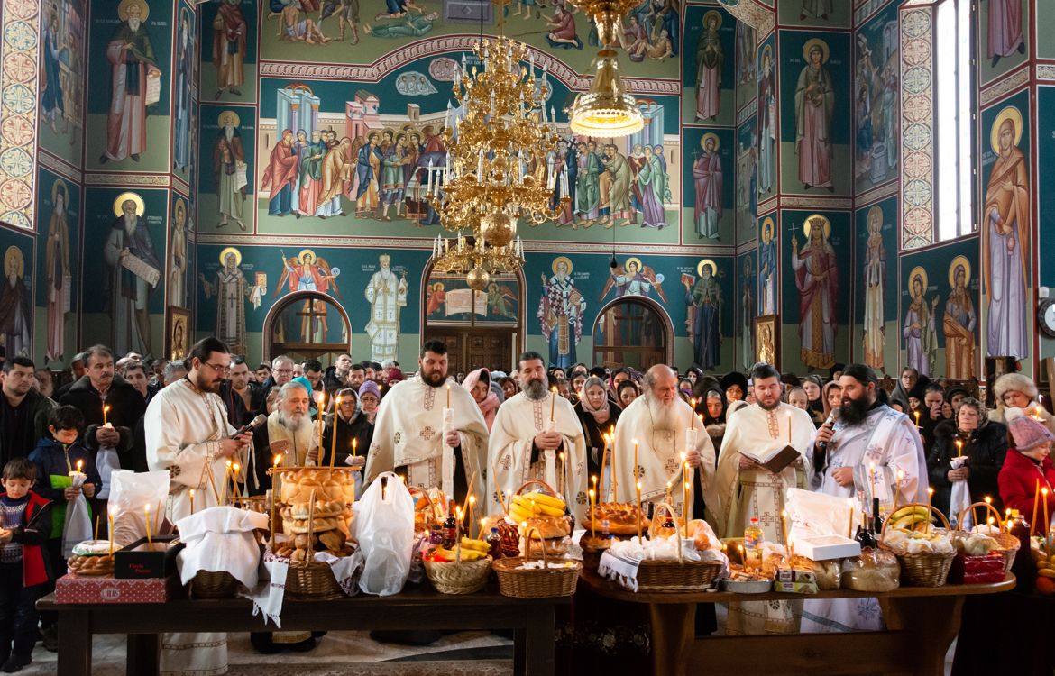 Părintele Proclu pomenit la mormântul său de la Sihăstria Putnei