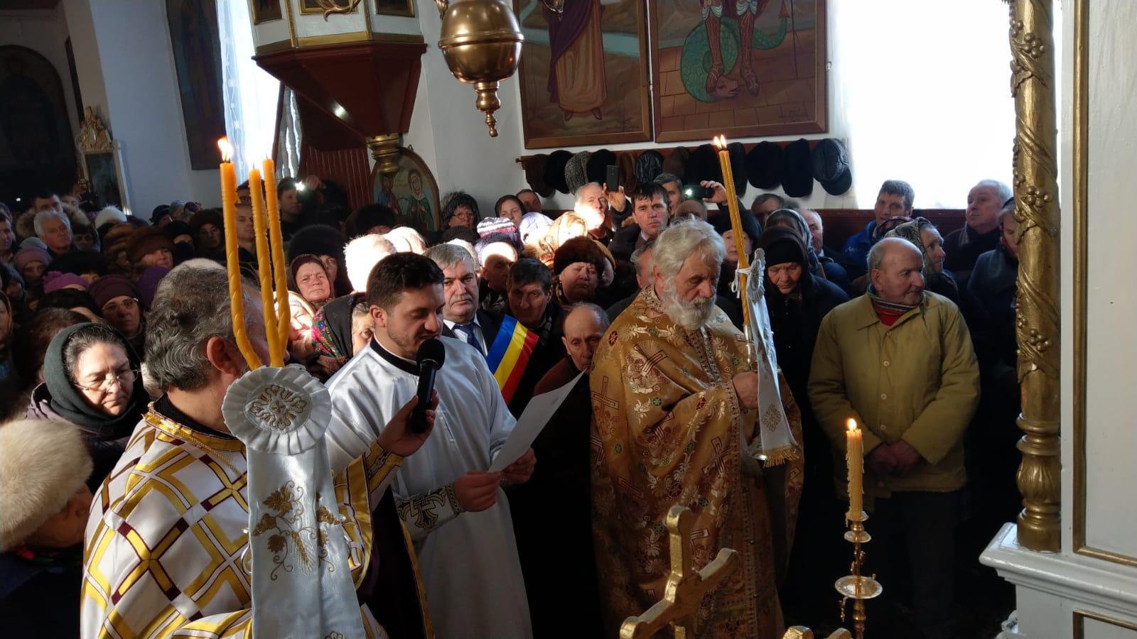 Liturghie arhierească în Parohia Zăpodeni de Sus, Protopopiatul Vaslui