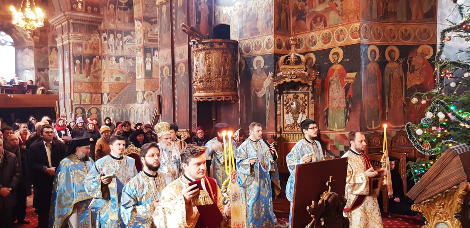 Rugăciuni arhierești de Anul Nou la Roman și Huși