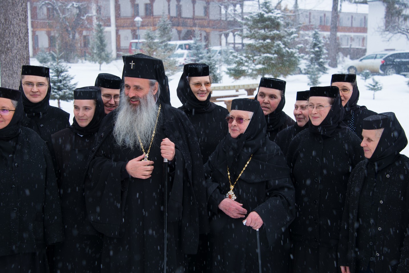 „Crucea Patriarhală” pentru stareța Mănăstirii Vorona: „Maica Teofana a trebuit să se facă tuturor toate”