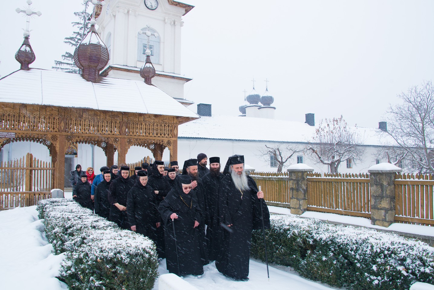 „Crucea Patriarhală” pentru stareța Mănăstirii Vorona: „Maica Teofana a trebuit să se facă tuturor toate”