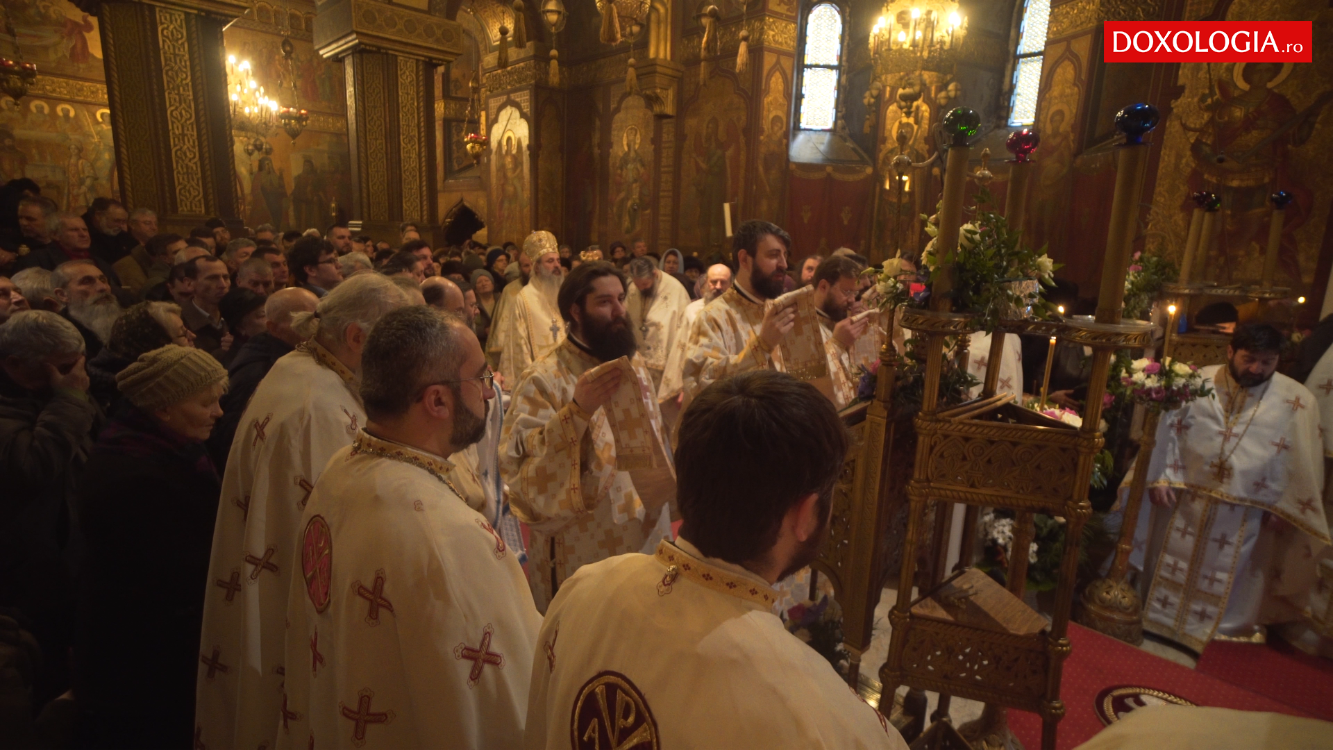 (Video) Hramul Mănăstirii „Sfinții Trei Ierarhi” din Iași