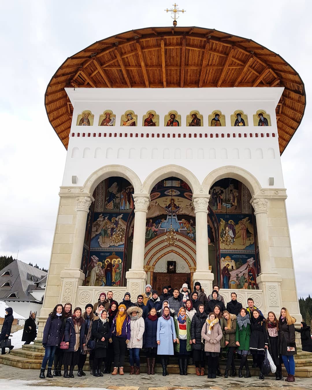 Sfântul Serafim de Sarov, sărbătorit la Mănăstirea Sihăstria Putnei: „Ce judeci la altul în aceea sigur vei cădea”