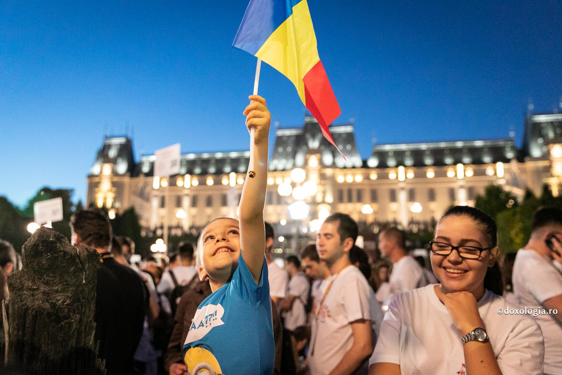 Foto: Oana Nechifor (Video) Ce le-ar spune Sfântul Apostol Pavel tinerilor de astăzi?