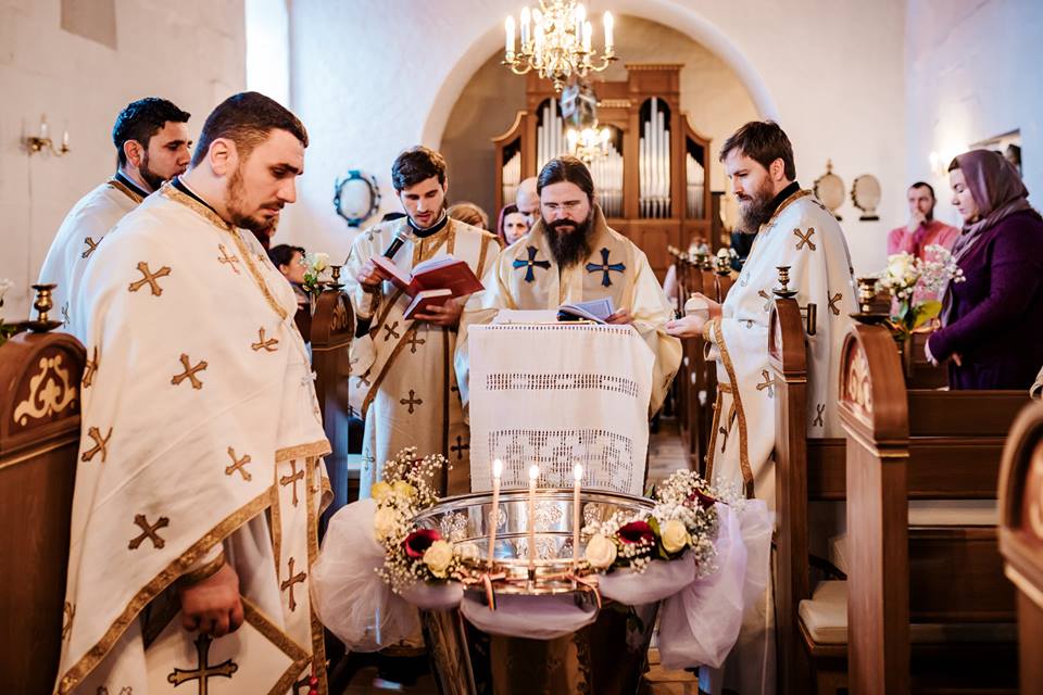 PS Episcop Macarie: „Se seamănă, prin toate mijloacele, semințele urii față de Biserică, față de cruce, față de Hristos și oamenii Săi” PS Episcop Macarie: „Se seamănă, prin toate mijloacele, semințele urii față de Biserică, față de cruce, față de Hristos și oamenii Săi”