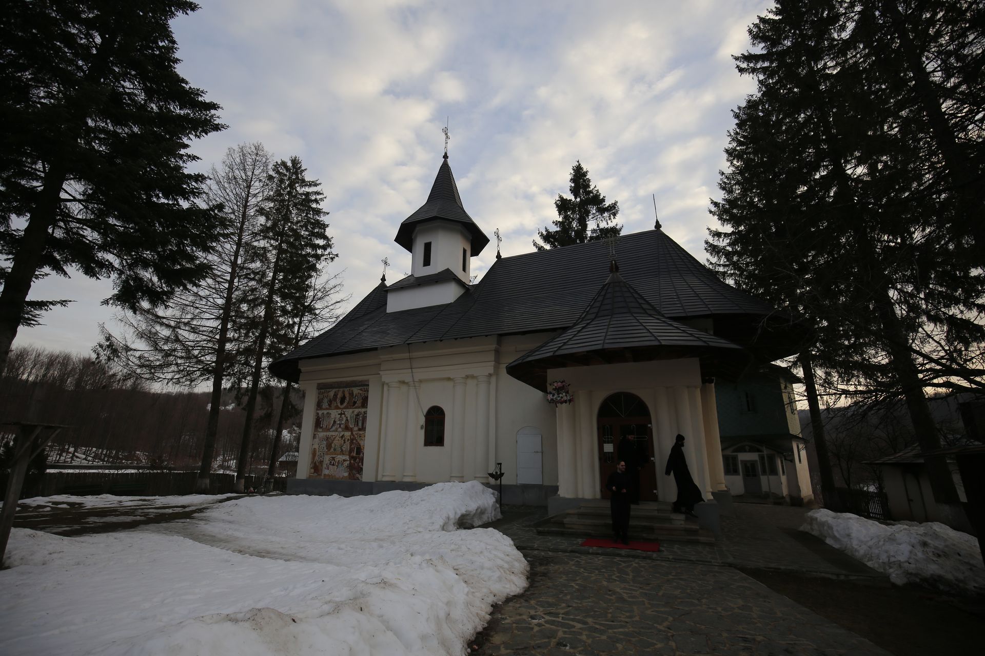 Șapte ierarhi, în pelerinaj în patria Patriarhului Teoctist