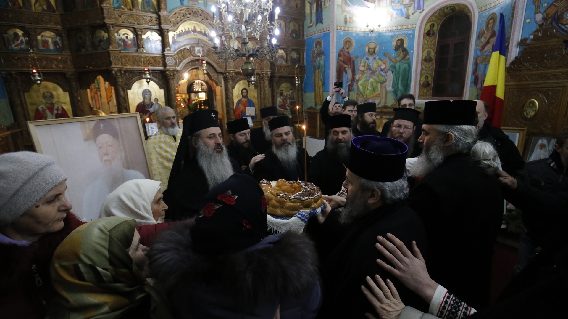 Șapte ierarhi, în pelerinaj în patria Patriarhului Teoctist