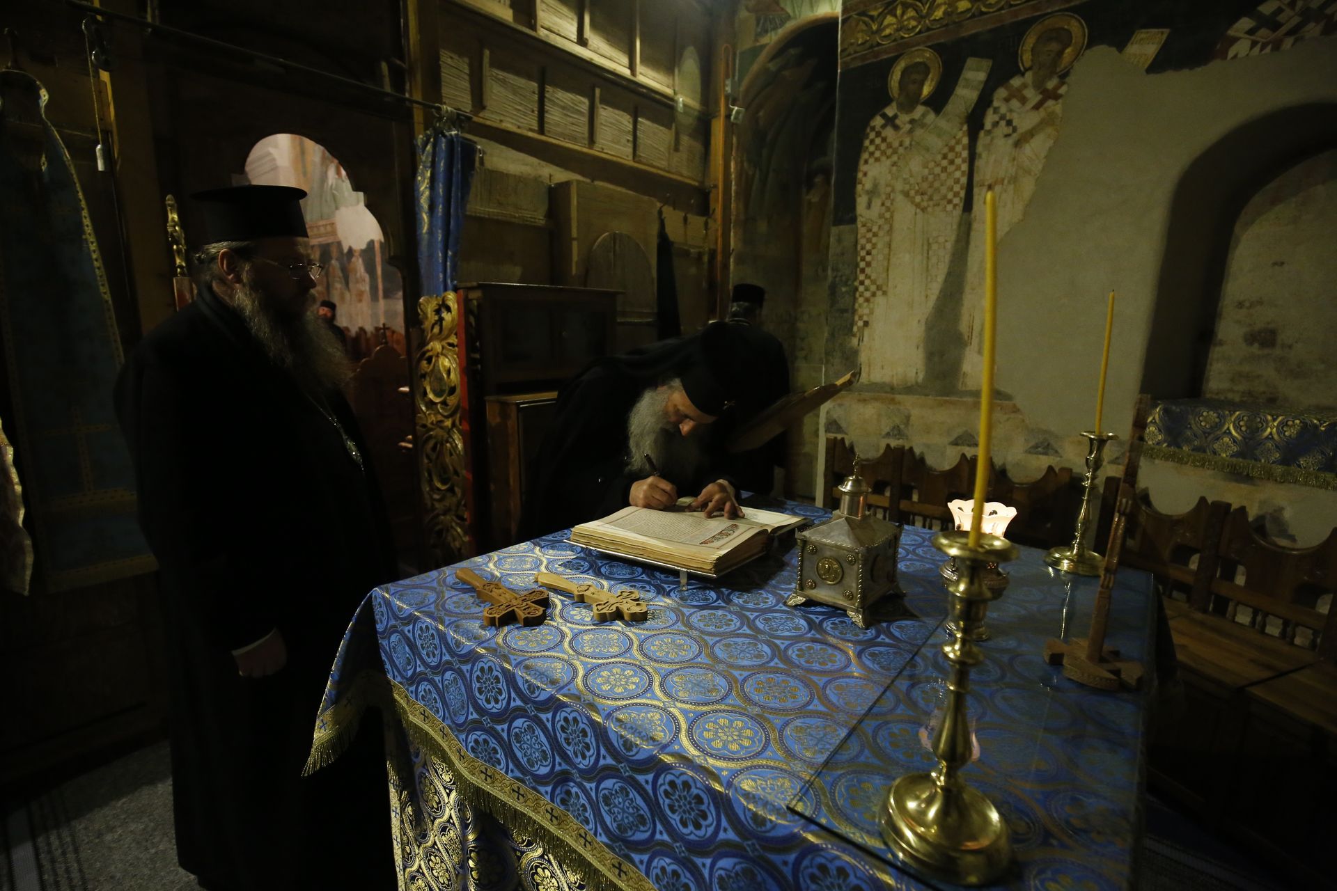 Șapte ierarhi, în pelerinaj în patria Patriarhului Teoctist