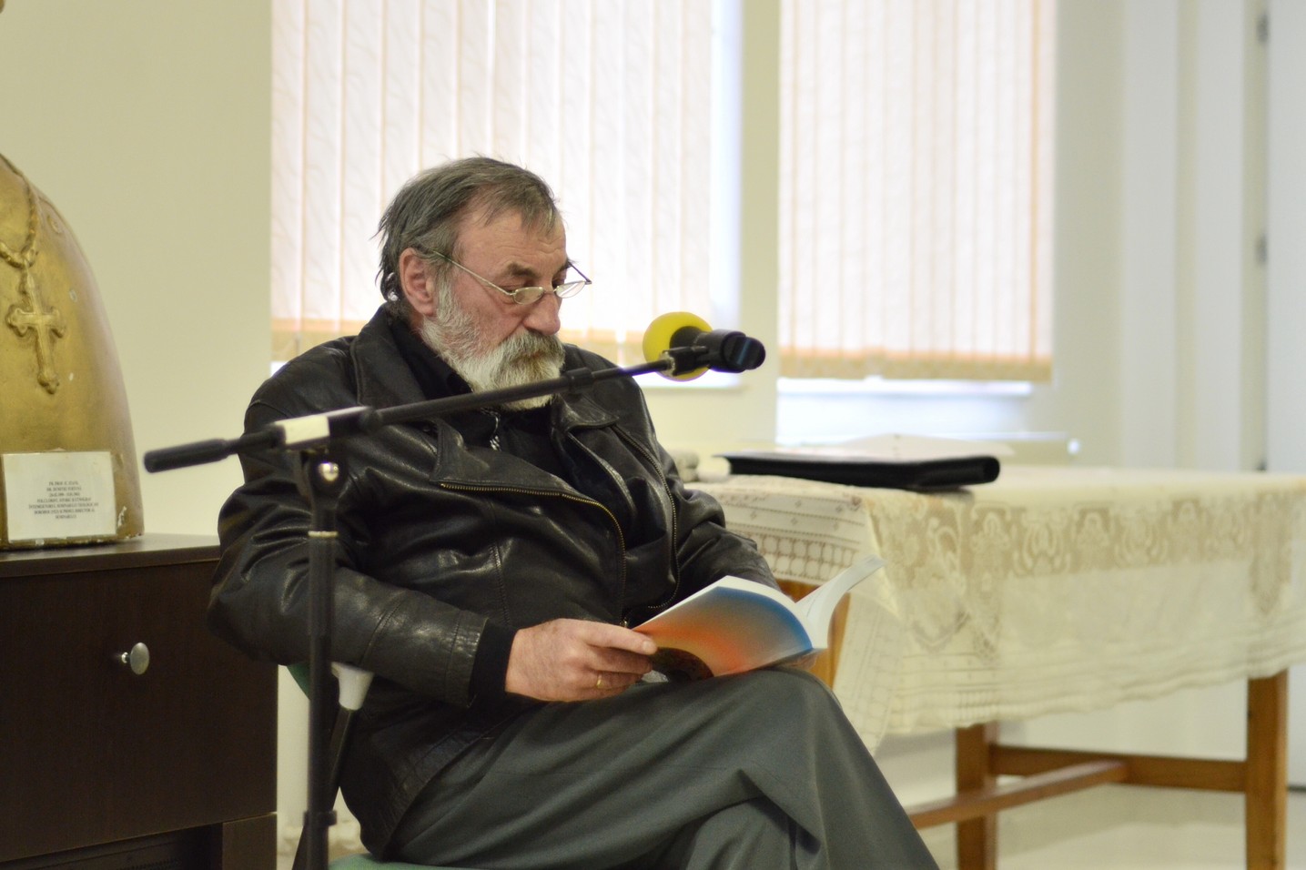 Omagiu adus poetului Grigore Vieru, la Seminarul Teologic Dorohoi