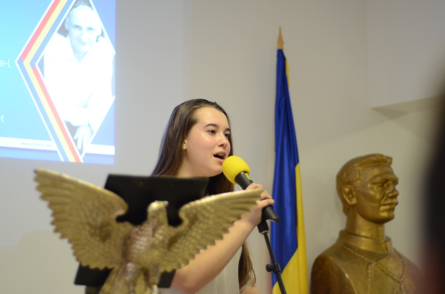 Omagiu adus poetului Grigore Vieru, la Seminarul Teologic Dorohoi