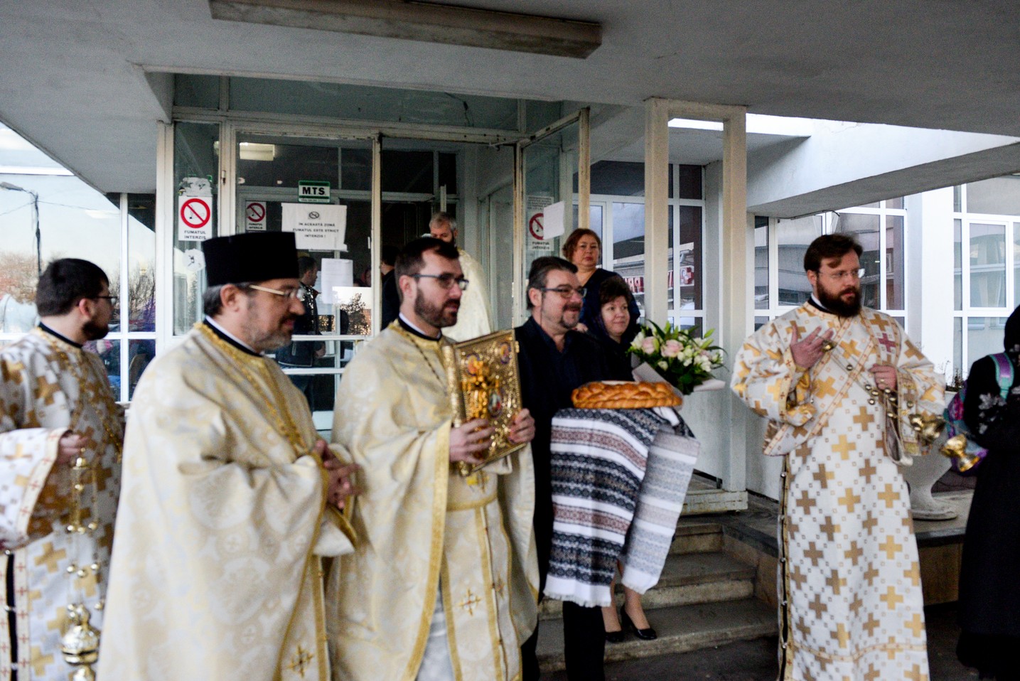 IPS Părinte Mitropolit Teofan a slujit Sfânta Liturghie la Spitalul Clinic de Urgenţă pentru Copii „Sfanta Maria” din Iași