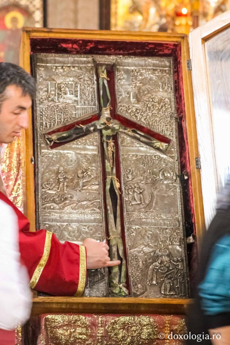 Crucea Sfintei Nina a Georgiei / Foto: Gabriela Pipirig Crucea Sfintei Nina a Georgiei