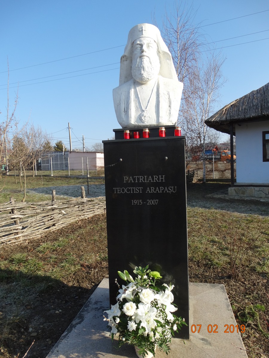 Preafericitul Teoctist, omagiat în parohiile Victoria și Tocileni