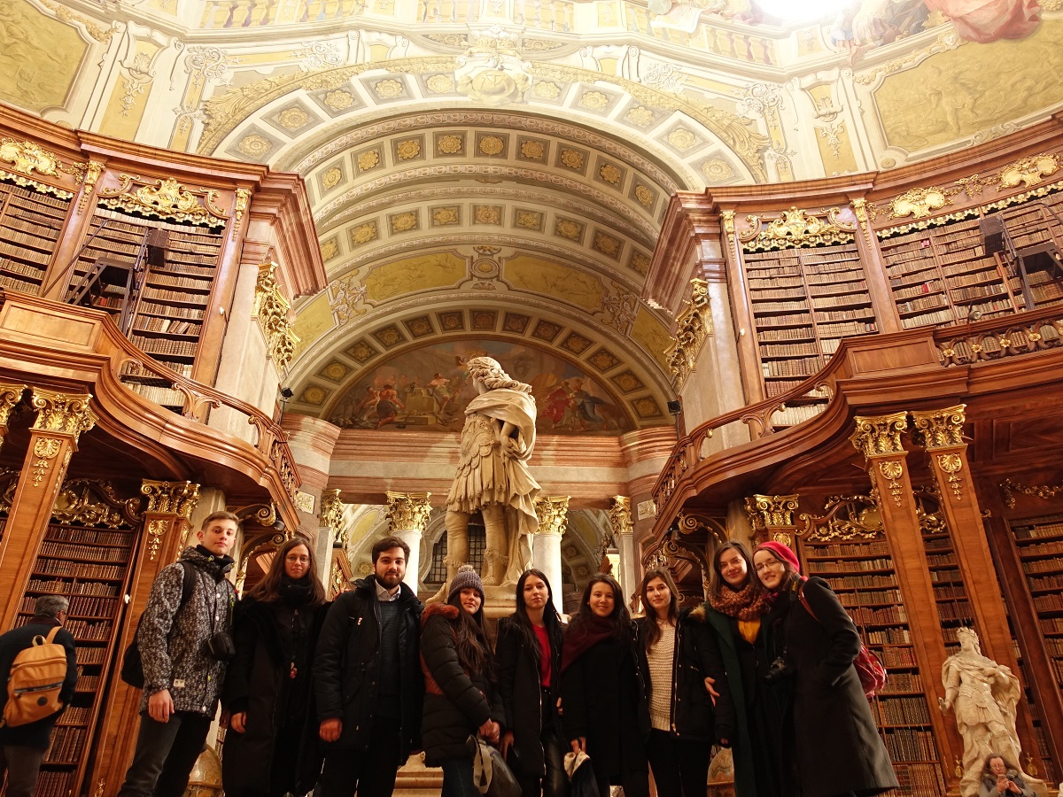 Pe urmele istoriei: Tinerii din ATOR Iaşi, la Viena