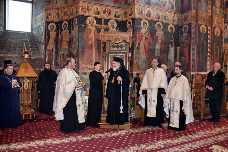Mitropolitul Visarion Puiu, omagiat la Roman Mitropolitul Visarion Puiu, omagiat la Roman
