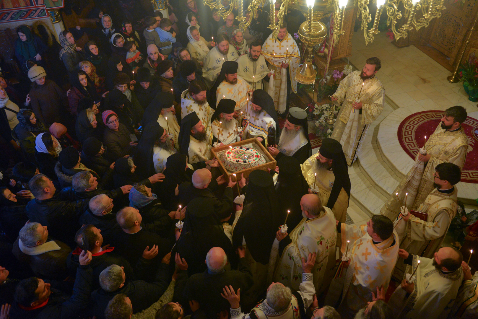 (Video) Parastas de 7 ani pentru Părintele Teofil la Mănăstirea Pângărați