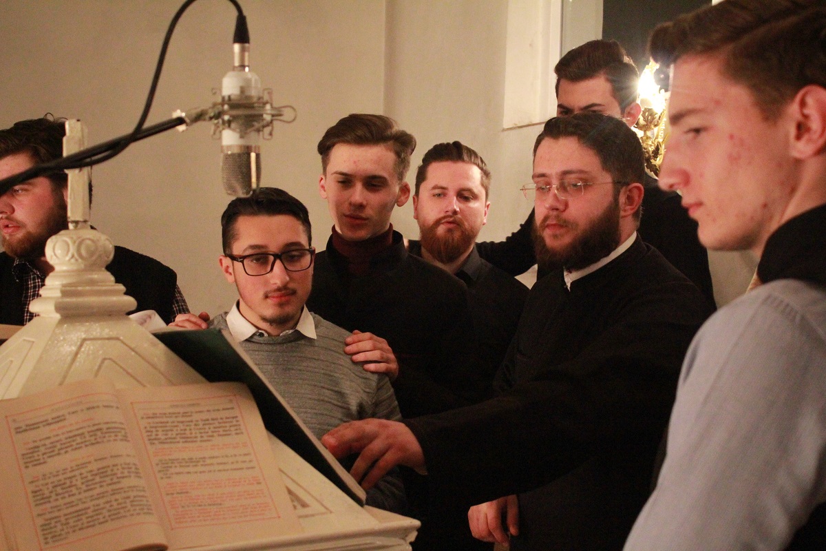 Sfinţii Trei Ierarhi prăznuiţi la Seminarul Teologic Dorohoi