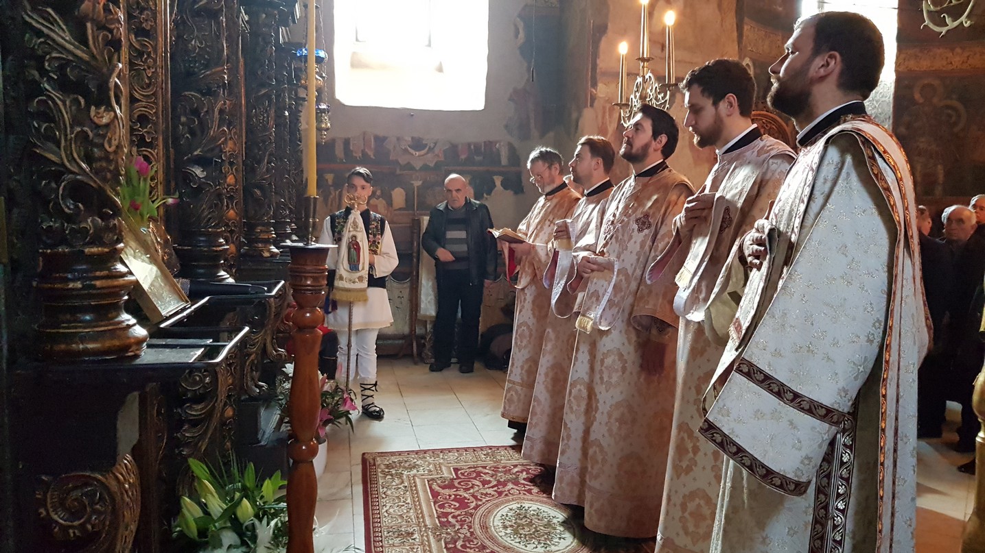 Liturghie arhierească la Suceava: „Să stăruim în rugăciunile noastre și Dumnezeu ne va da întotdeauna ceva”