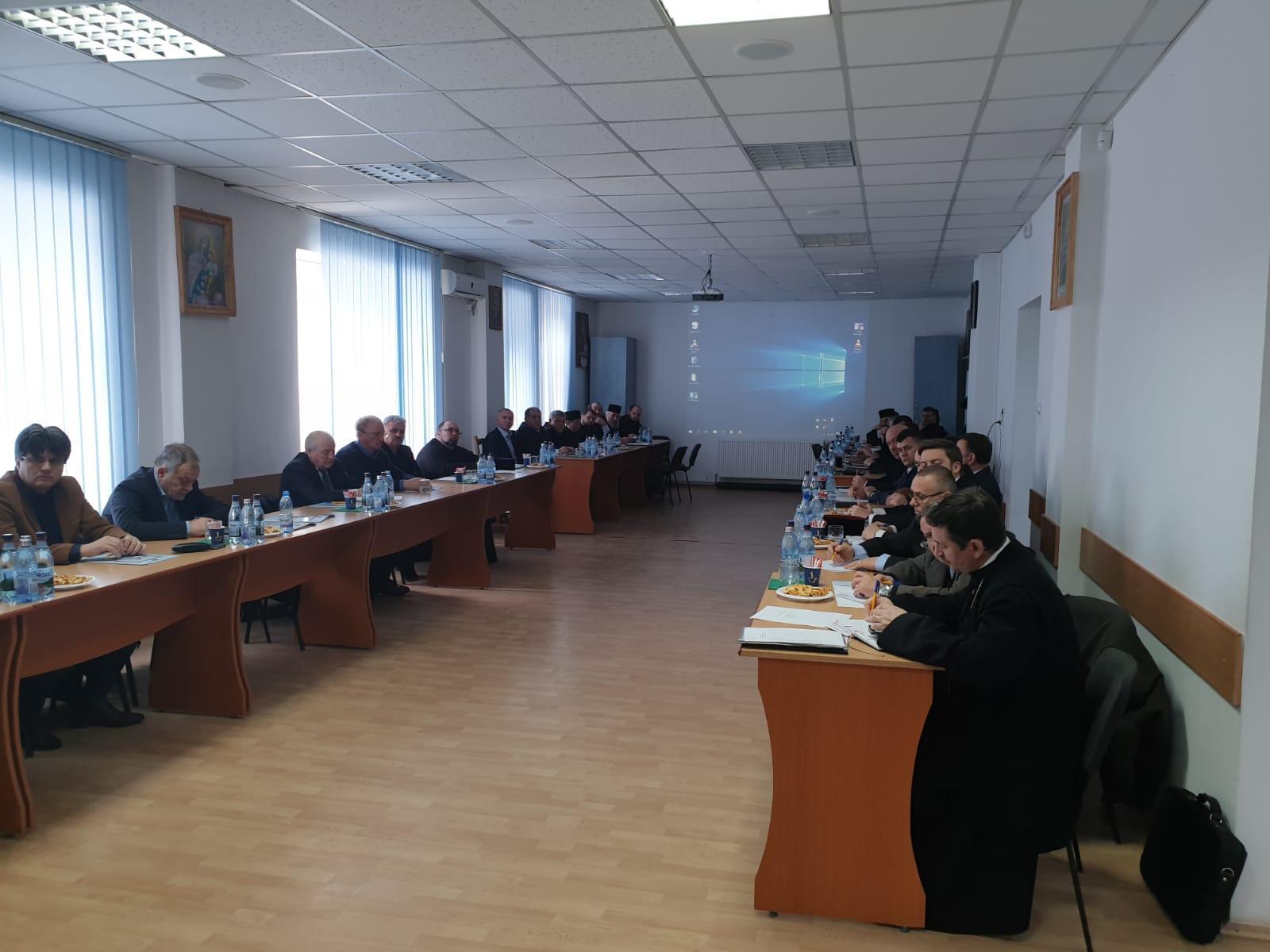 Şedinţa Adunării eparhiale a Episcopiei Huşilor
