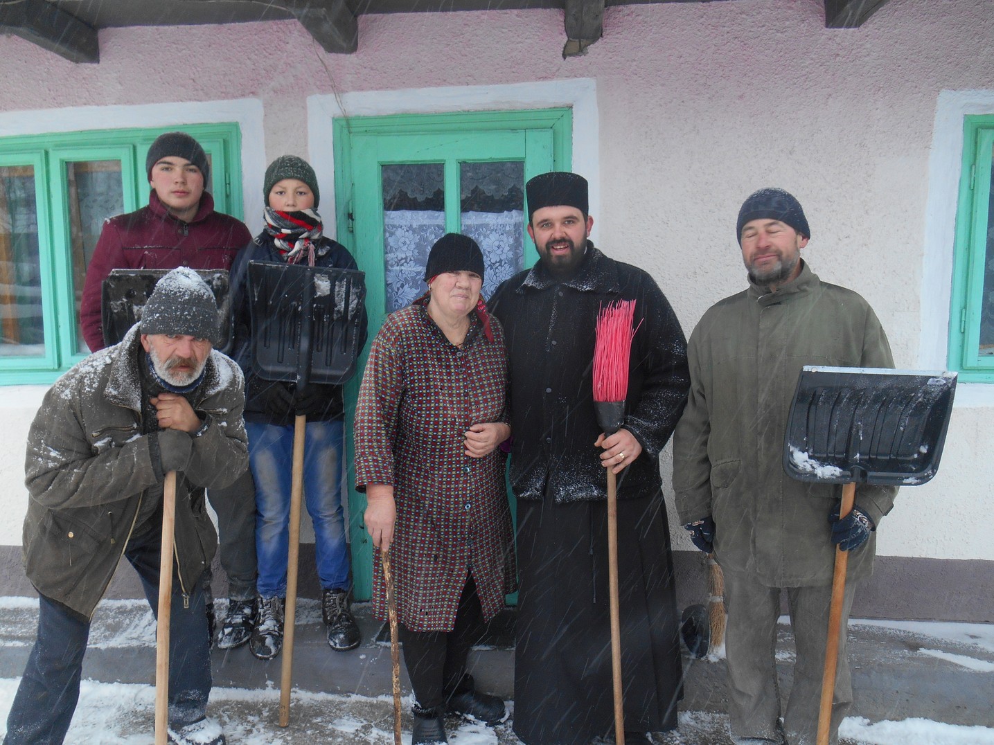 Proiectul misionar-filantropic „Lumina faptelor bune” în parohiile Chişcăreni şi Sat Nou