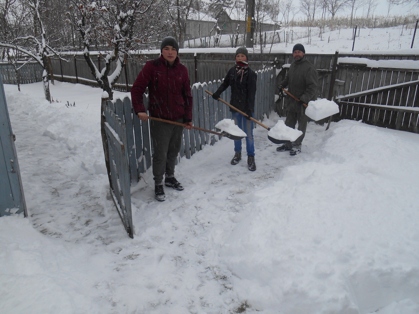 Proiectul misionar-filantropic „Lumina faptelor bune” în parohiile Chişcăreni şi Sat Nou