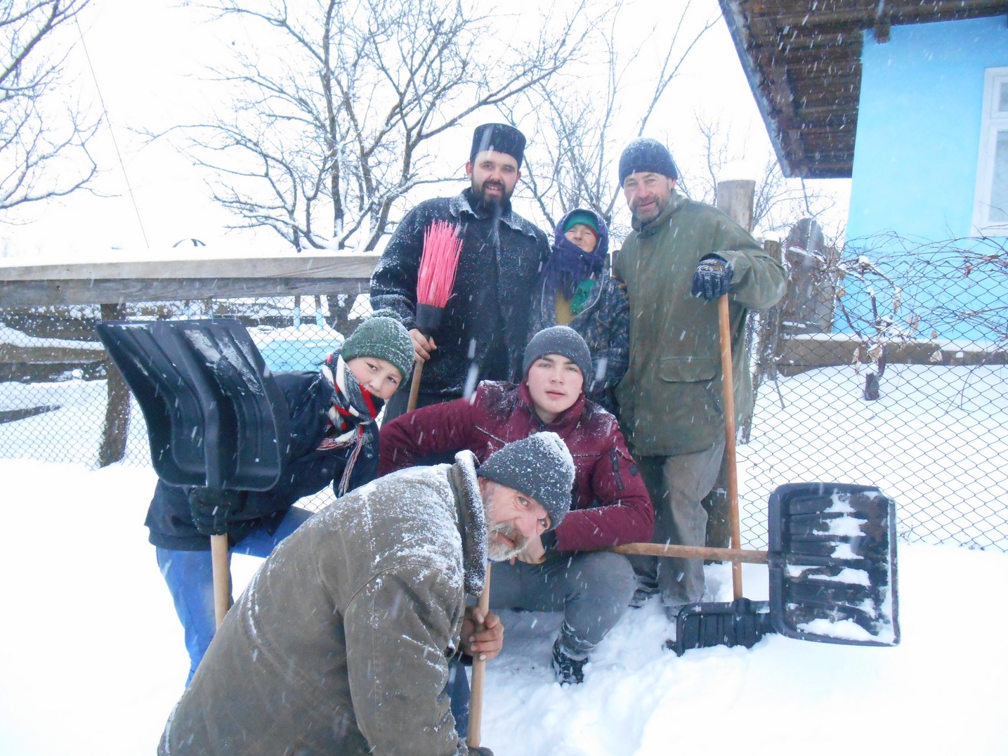 Proiectul misionar-filantropic „Lumina faptelor bune” în parohiile Chişcăreni şi Sat Nou