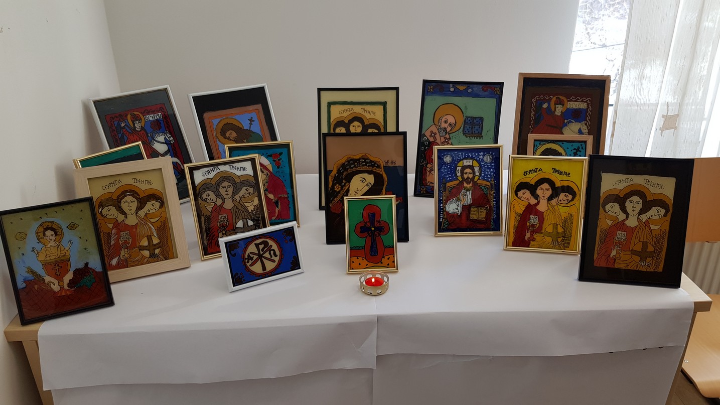 „Tabăra din pridvorul satului” la Tişăuţi: PS Părinte Damaschin Dorneanul, în mijlocul participanților