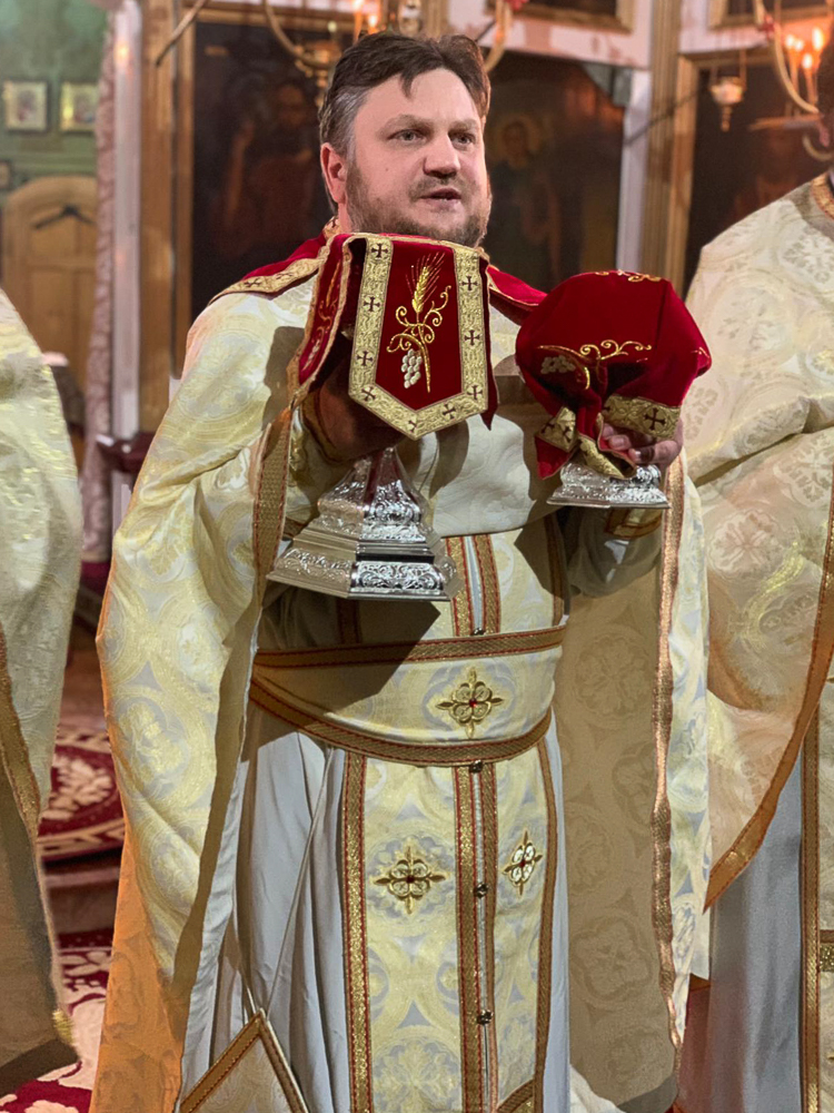 Har și binecuvântare în Parohia „Sfântul Nicolaeˮ - Crasnaleuca din Protopopiatul Săveni Har și binecuvântare în Parohia „Sfântul Nicolaeˮ - Crasnaleuca din Protopopiatul Săveni