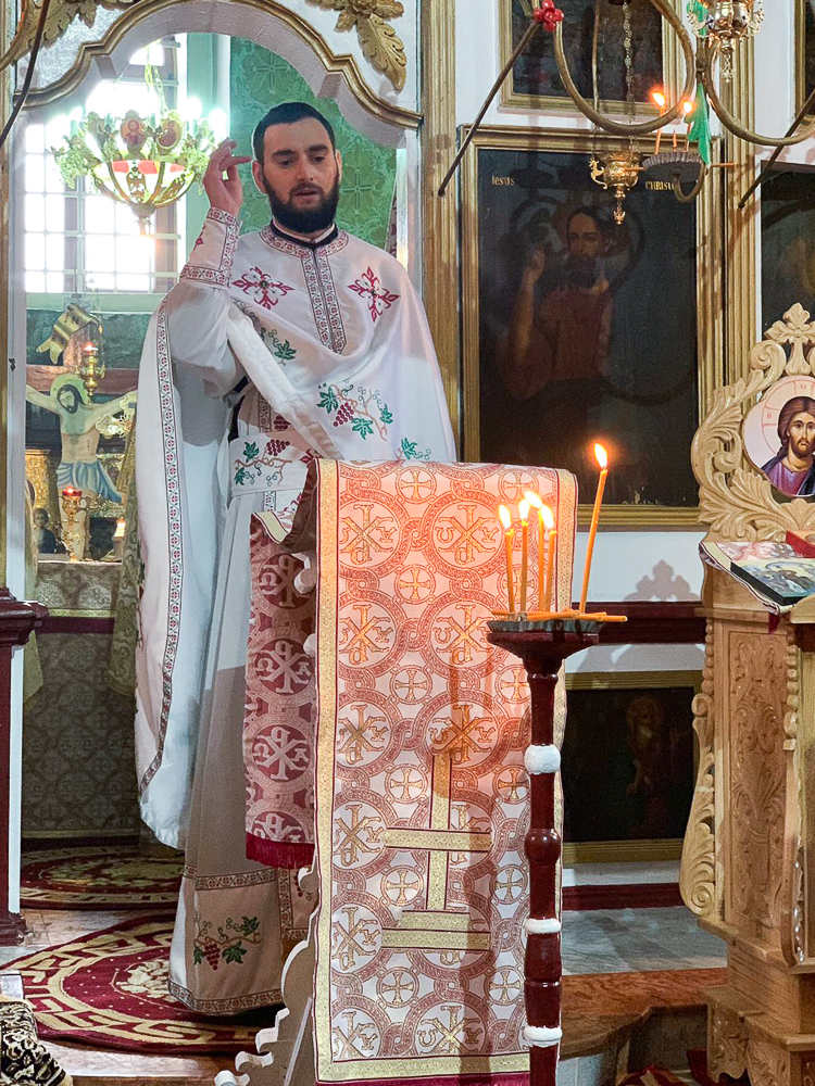 Har și binecuvântare în Parohia „Sfântul Nicolaeˮ - Crasnaleuca din Protopopiatul Săveni Har și binecuvântare în Parohia „Sfântul Nicolaeˮ - Crasnaleuca din Protopopiatul Săveni