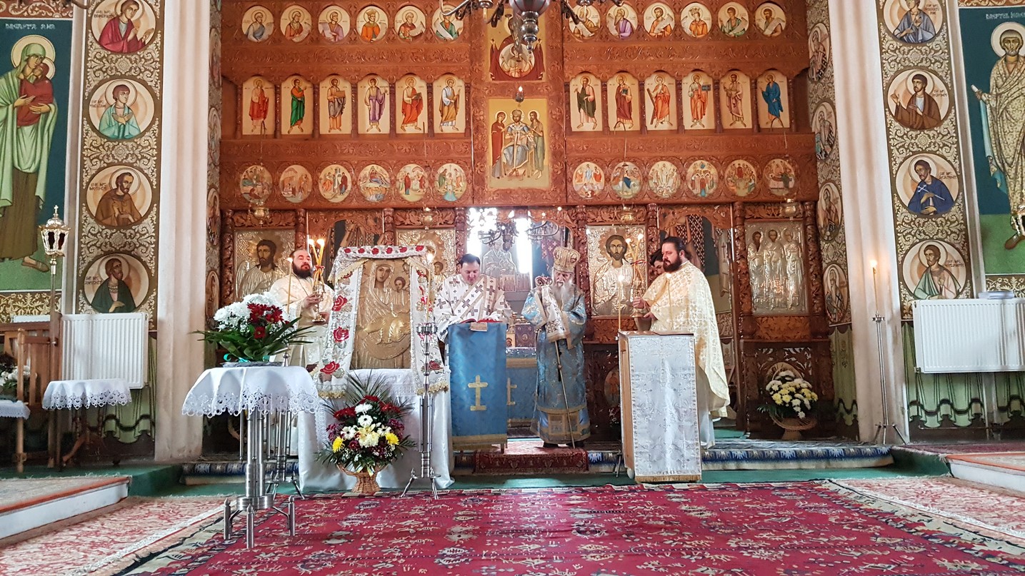 Hramul Parohiei Slătioara