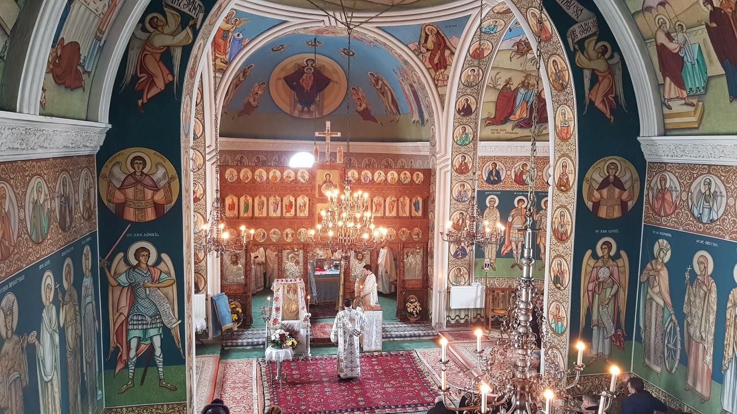 Hramul Parohiei Slătioara